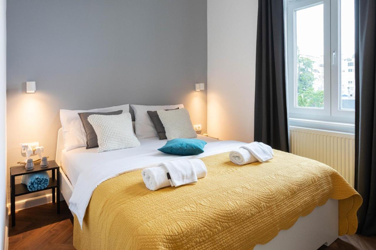 Modern And Design Near The Main Square Apartment Zagreb